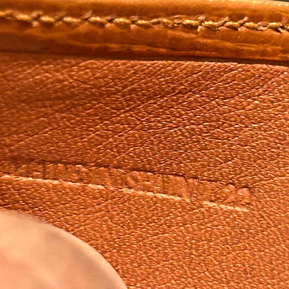 Loewe Men’s Brown Leather Wallet EUC - Picture 9 of 12